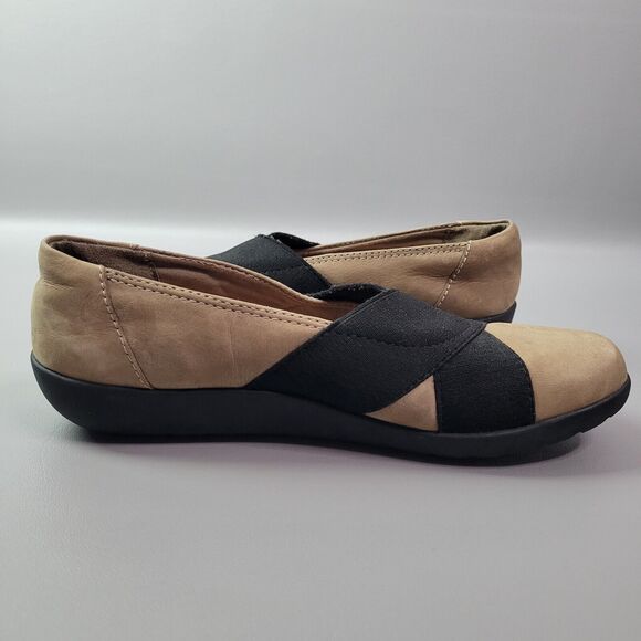 Clarks Beige and Black Flats - Picture 3 of 12